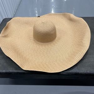 Tan sun hat brand new never worn